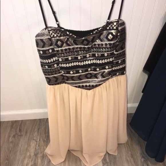 Boutique dress - Picture 1 of 1